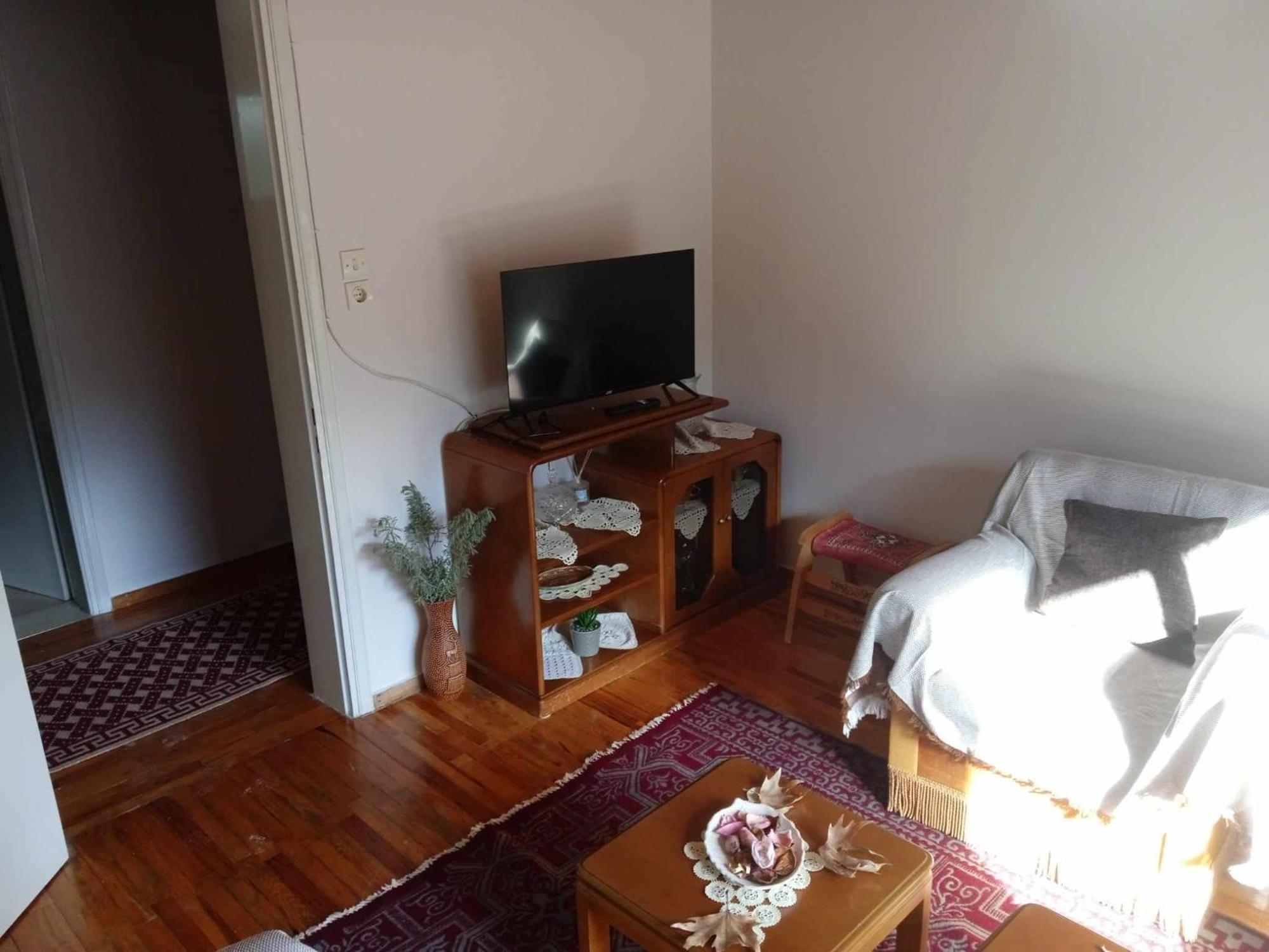 Apartment Kria Vrisi *